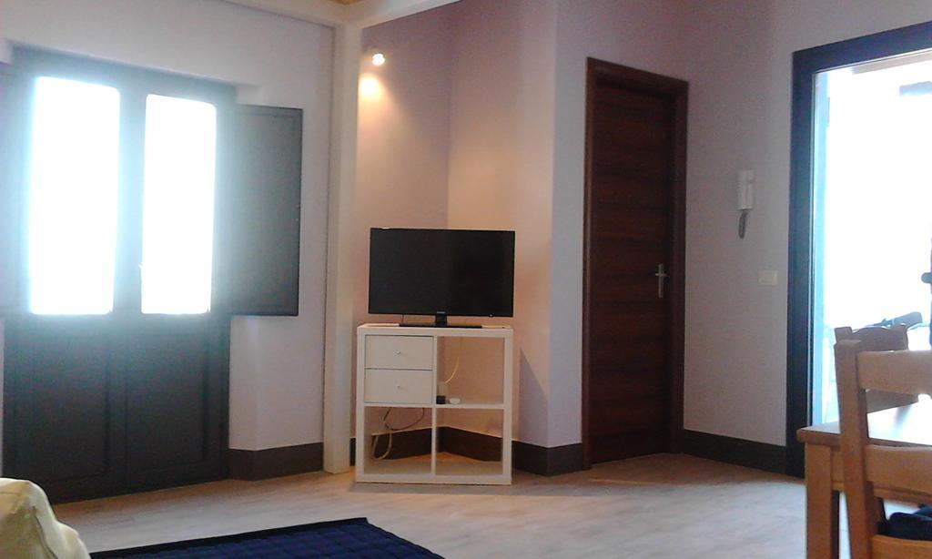 Sky Apartments - Catania City Center Bagian luar foto