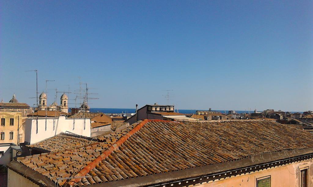 Sky Apartments - Catania City Center Bagian luar foto
